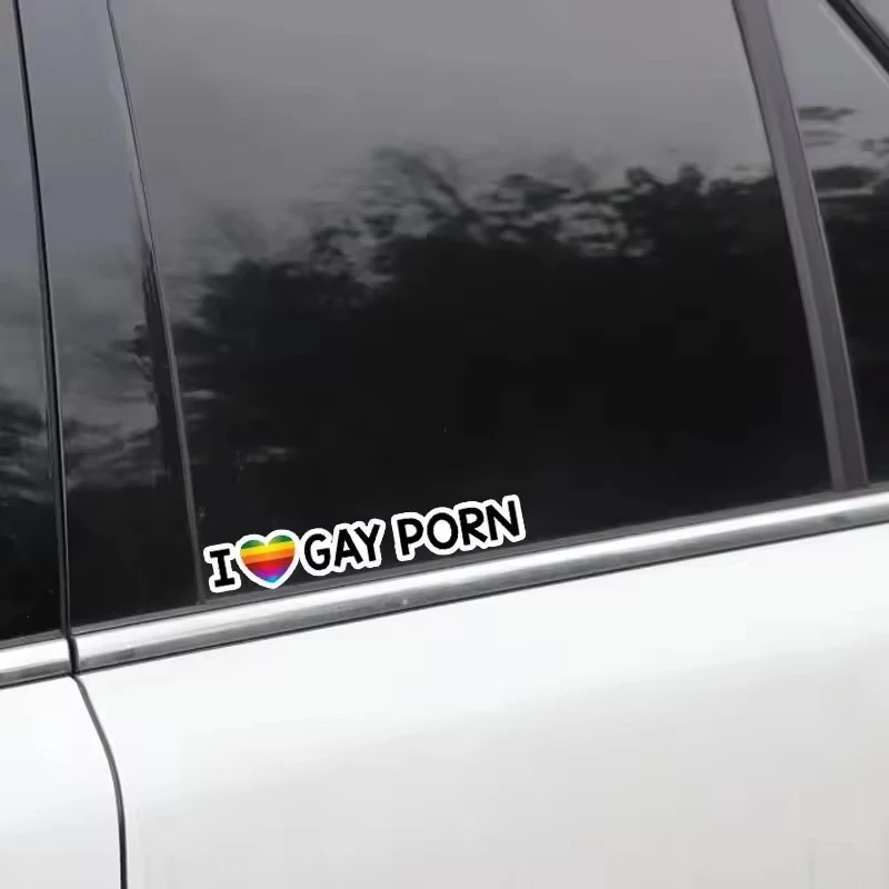 Naklejka na samochód „Kocham gejowskie porno”.