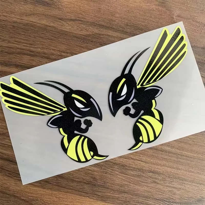 Naklejki do dekoracji samochodów Hornet and Hornet